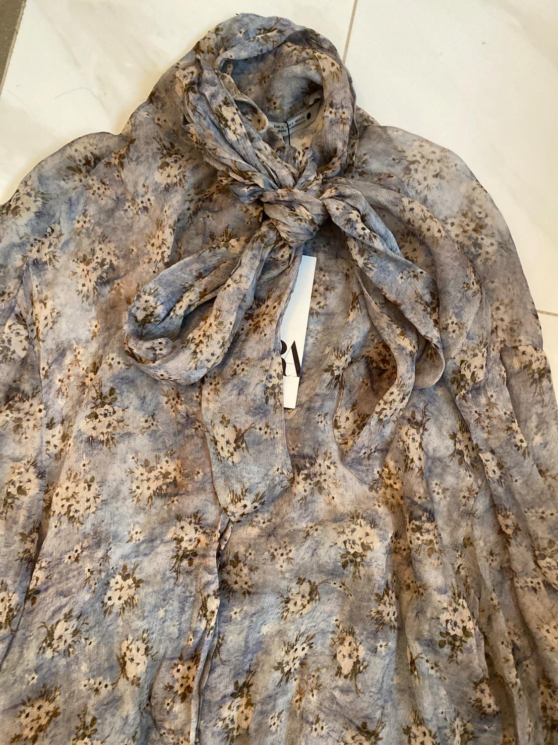 MULTICOLORED FLOWER BLOUSE - Image 3