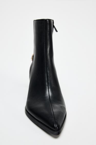 BOTTINES À TALON AVEC BOUCLE - Noir de Zara - Image 3