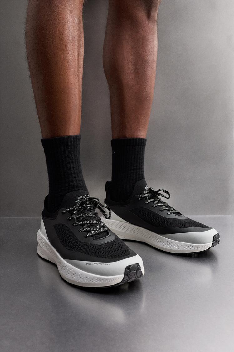 RUNNING TRAINERS