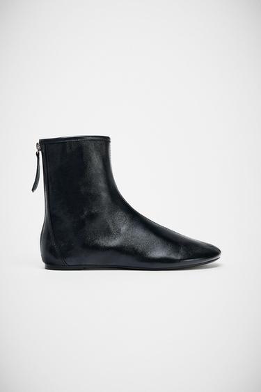 BOTÍN PLANO PIEL - Negro de Zara