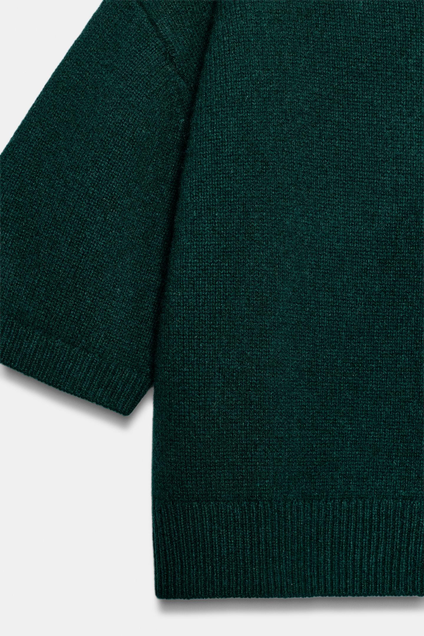 Женский свитер Zara 100% Wool Short-Sleeve Volume Jumper, цвет: Тёмный зелёный — фото 7