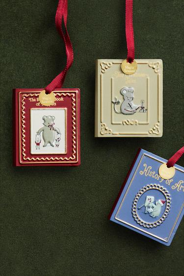 PACK OF IRON BOOK CHRISTMAS TREE DECORATIONS (PACK OF 3) - Multicoloured by Zara