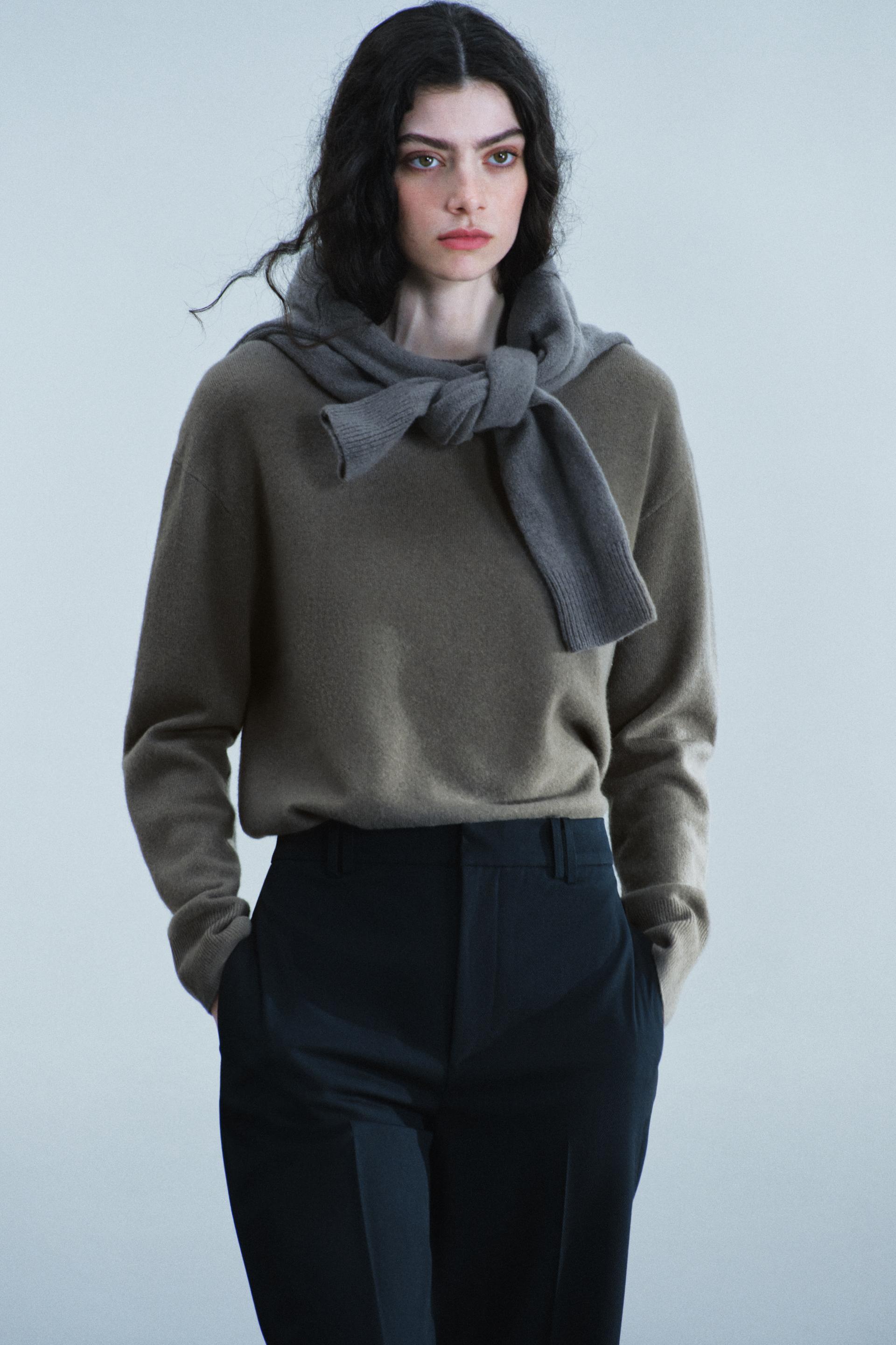 100% WOOL OVERSIZED SWEATER thumbnail 4