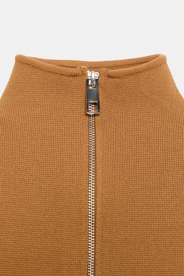 PULL EN MAILLE À MANCHES COURTES ET FERMETURE ÉCLAIR Camel clair