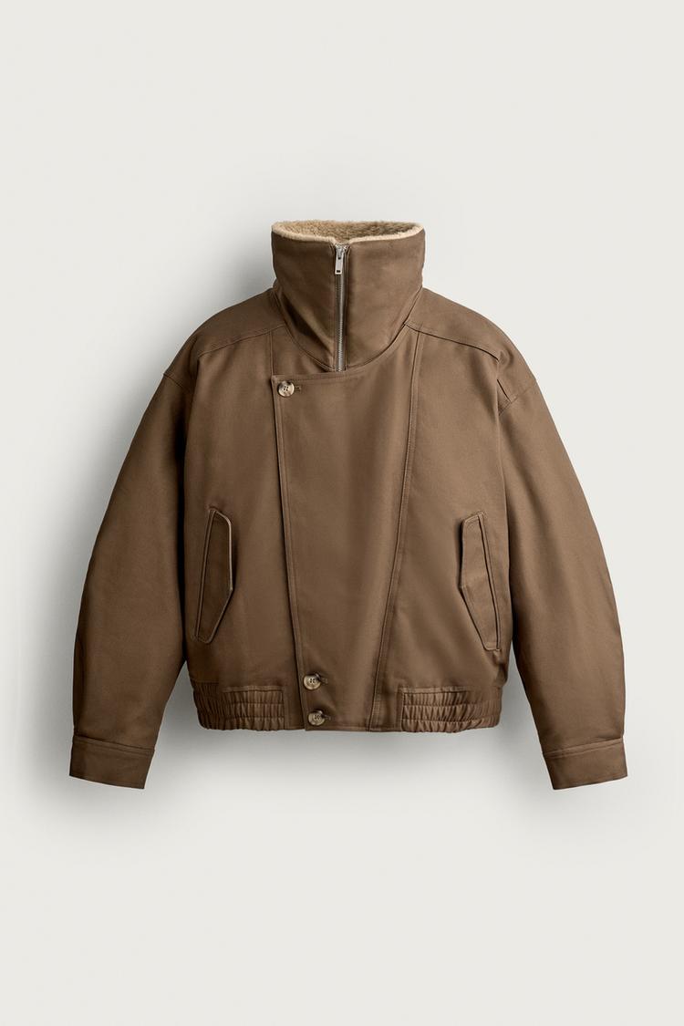 Cazadora acolchada cropped fit