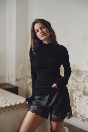 PLAIN T-SHIRT WITH LYOCELL - Black by Zara