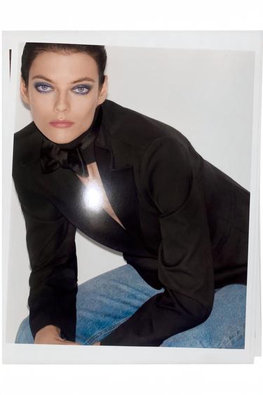 LIQUID EYE SHADOW - Darkest Blue de Zara