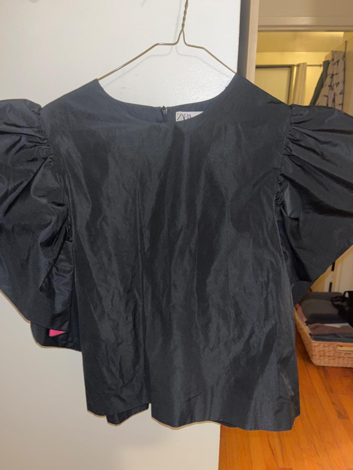 TOP WITH FULL SLEEVES
