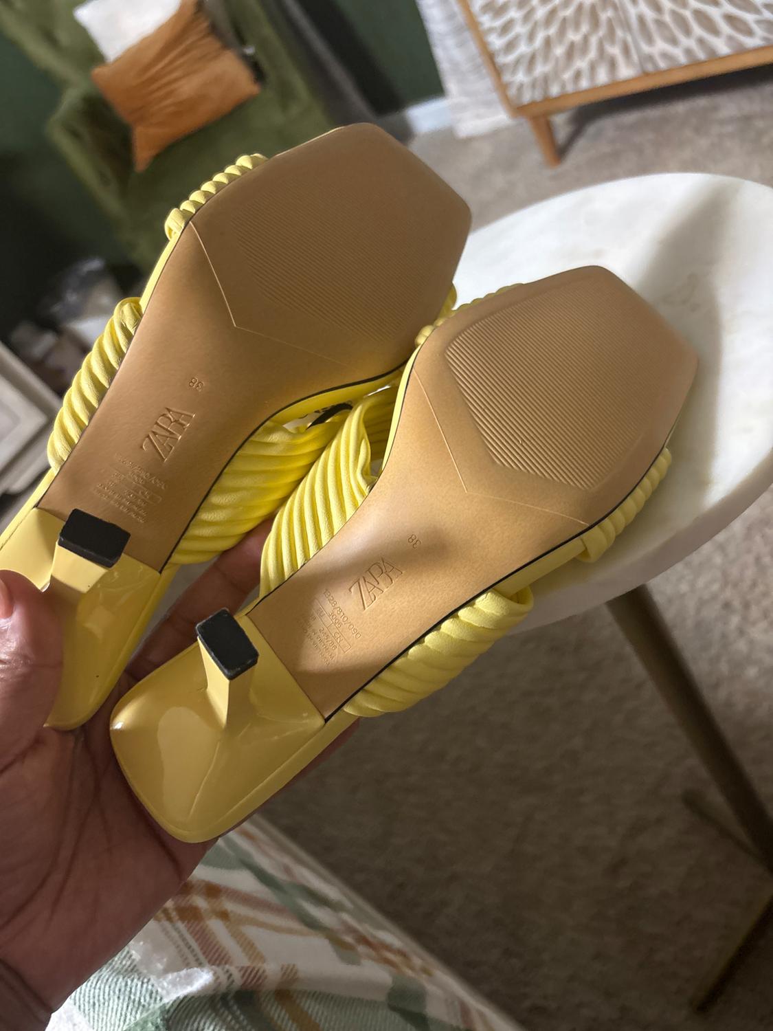 PLEATED STRAP HEELED SANDALS - Image 3