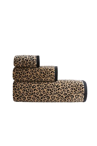 ANIMAL PRINT VELOUR BATH TOWEL - Leopard by Zara