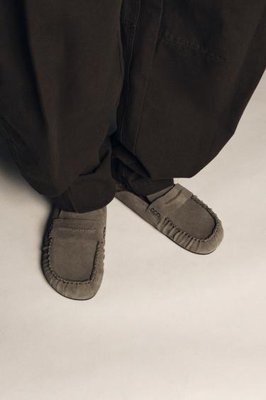 SABOTS EN CUIR OUVERTS À L'ARRIÈRE - Vert kaki de Zara