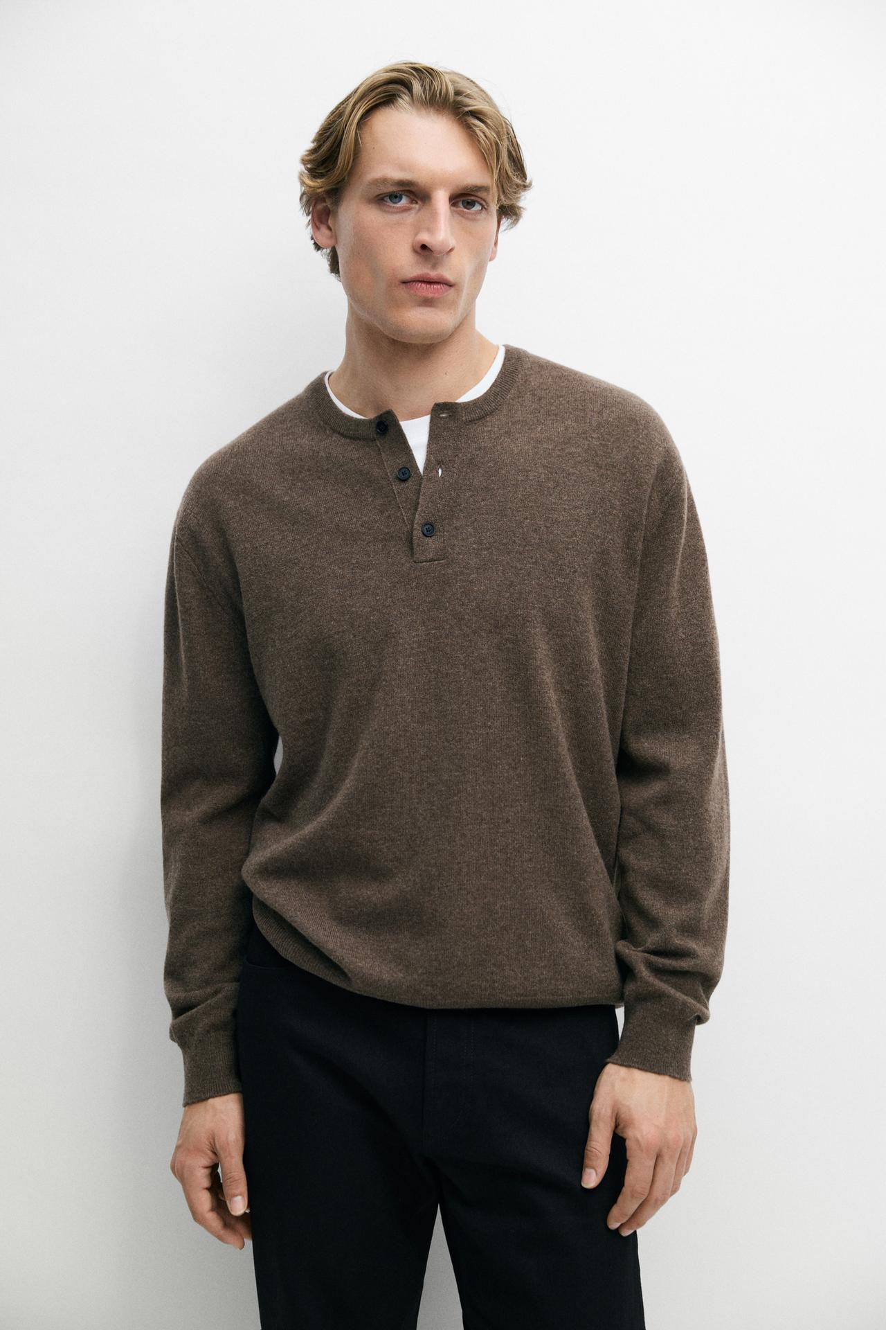 Wool-blend knit henley neck sweater — Brown / White