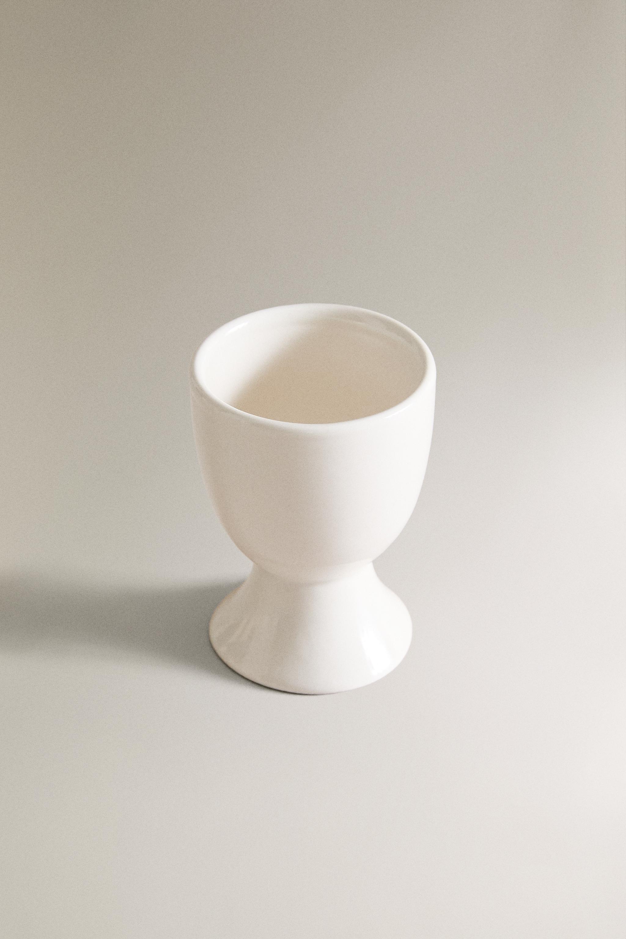 STONEWARE EGG CUP — White