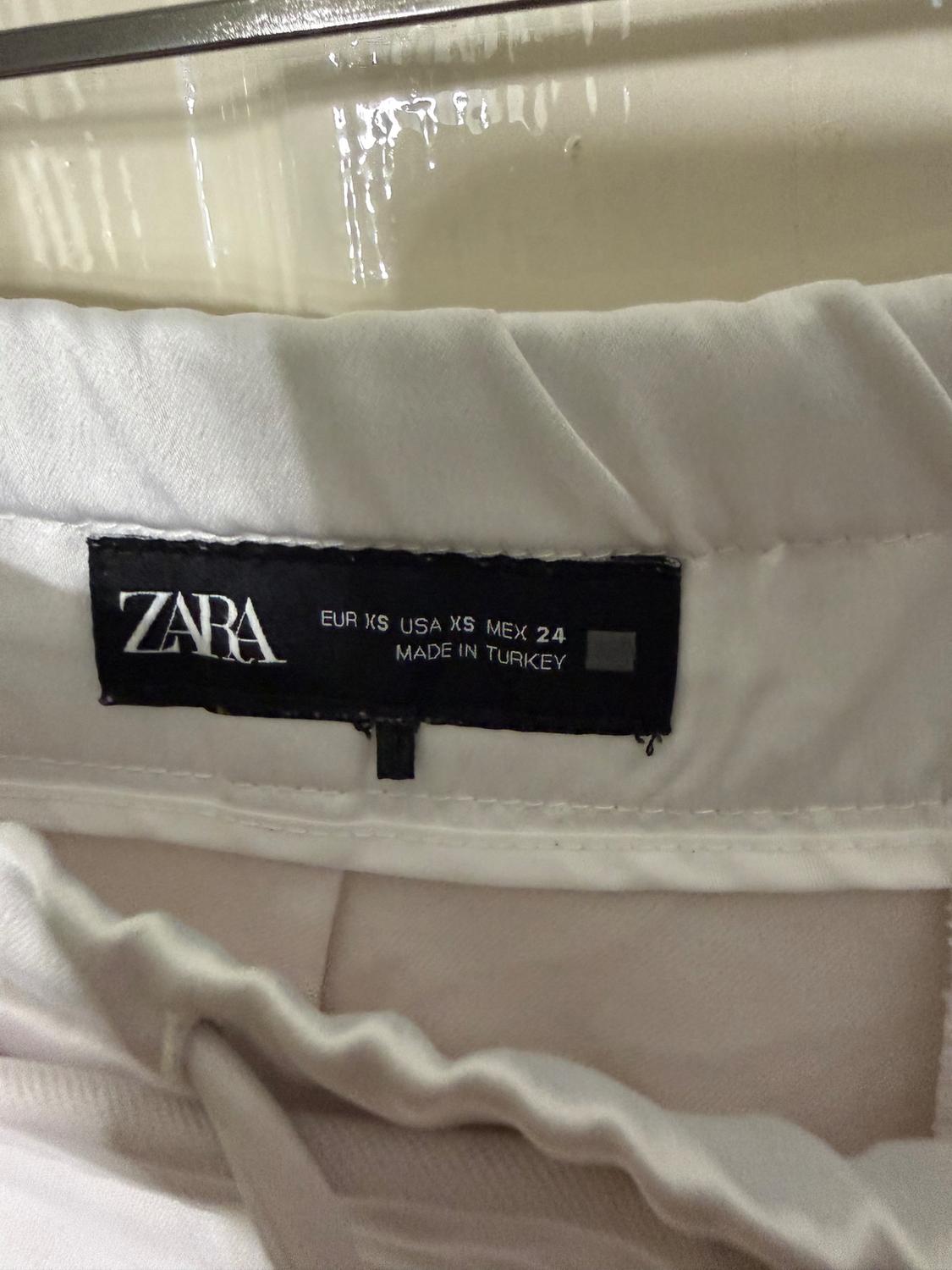 WHITE TROUSERS - Image 3