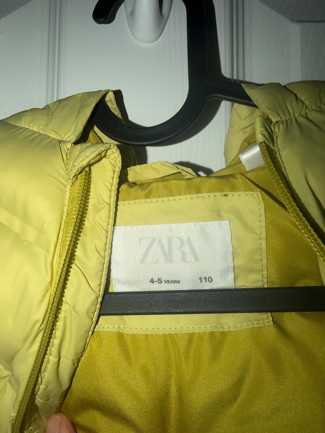 HEAT-SEALED WATER REPELLENT PUFFER VEST - Image 3