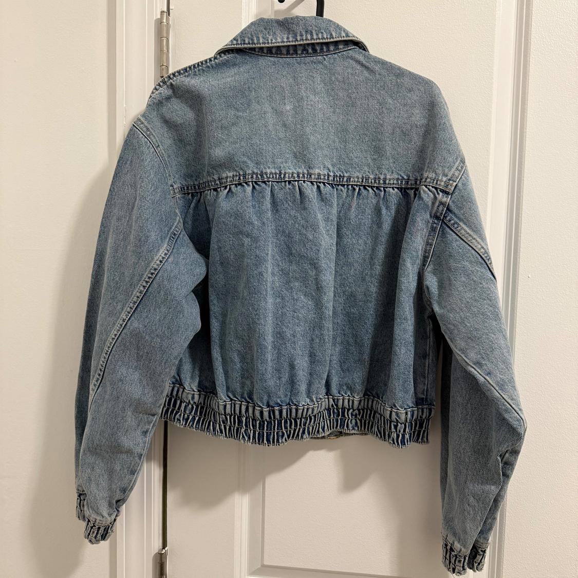 CROPPED DENIM JACKET - Image 3