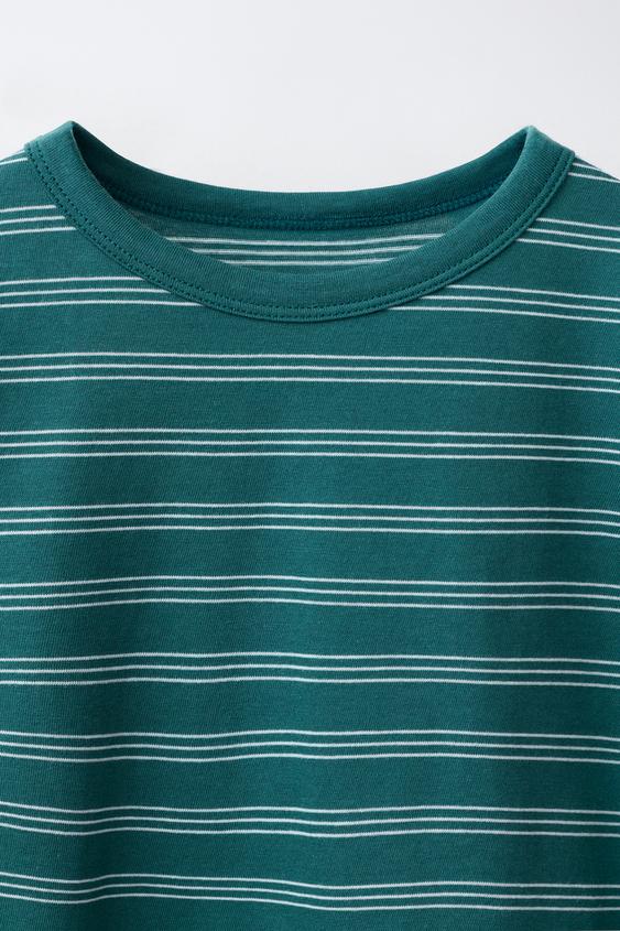ENSEMBLE JOGGING T-SHIRT ET SHORT À RAYURES - Vert de Zara - Image 2