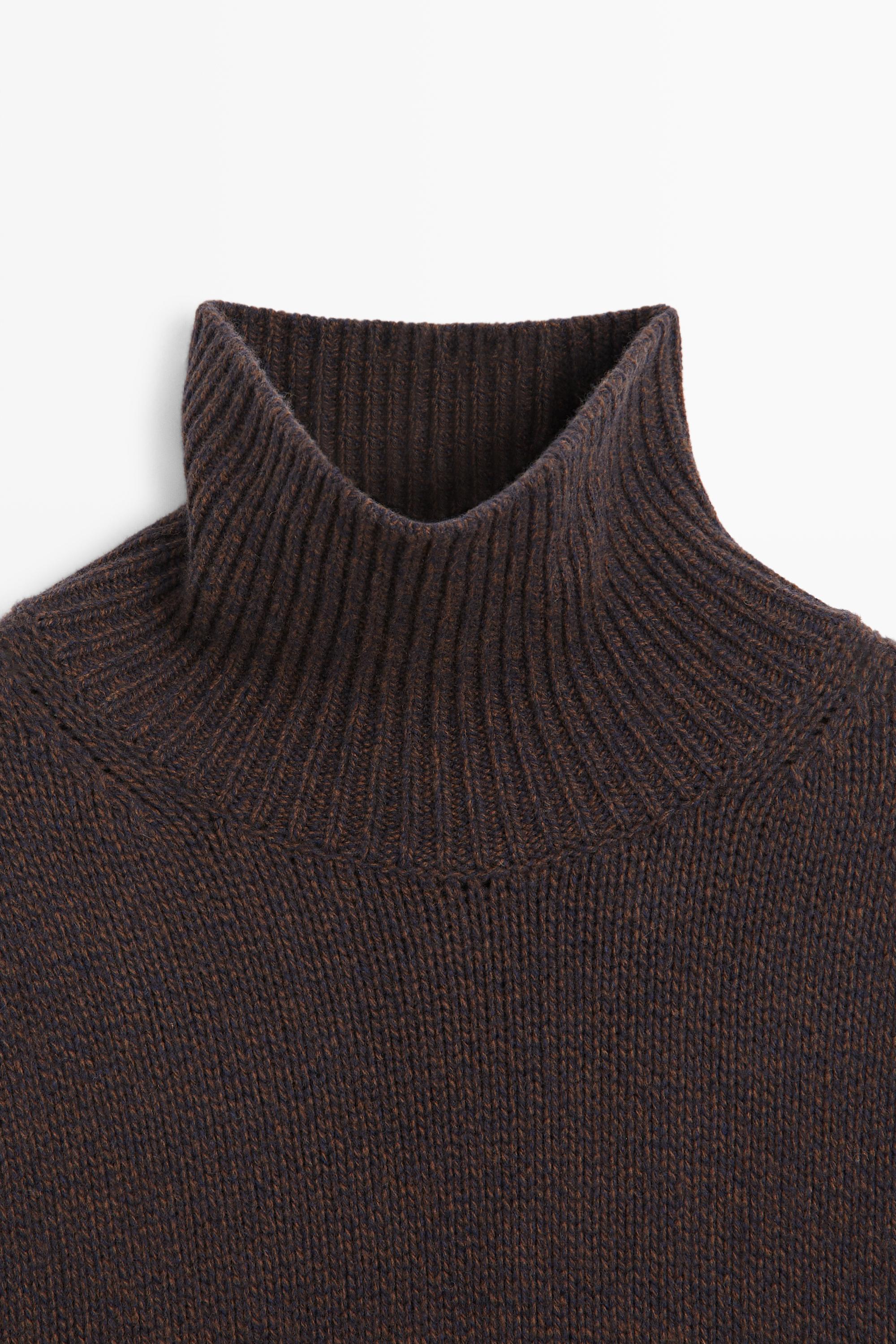 100% wool oversize knit sweater