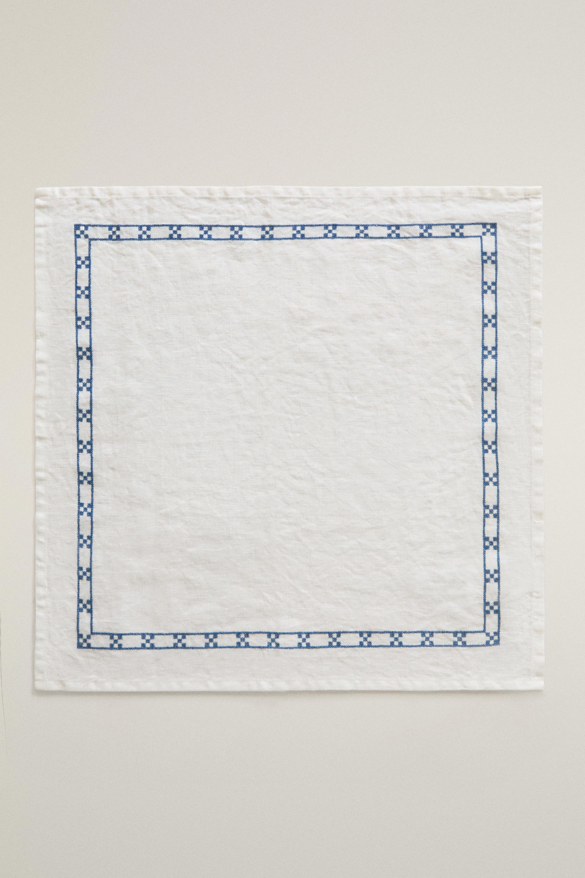 GEOMETRIC EMBROIDERED NAPKINS (PACK OF 2)