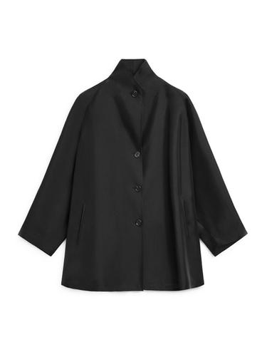Cape fluide volume avec boutons - Noir de Zara