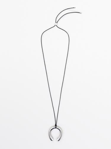 Zara Necklace with horseshoe piece - Silver - Image 0