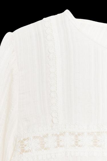 BLUSA ROMÁNTICA ENTREDOSES - Crudo de Zara