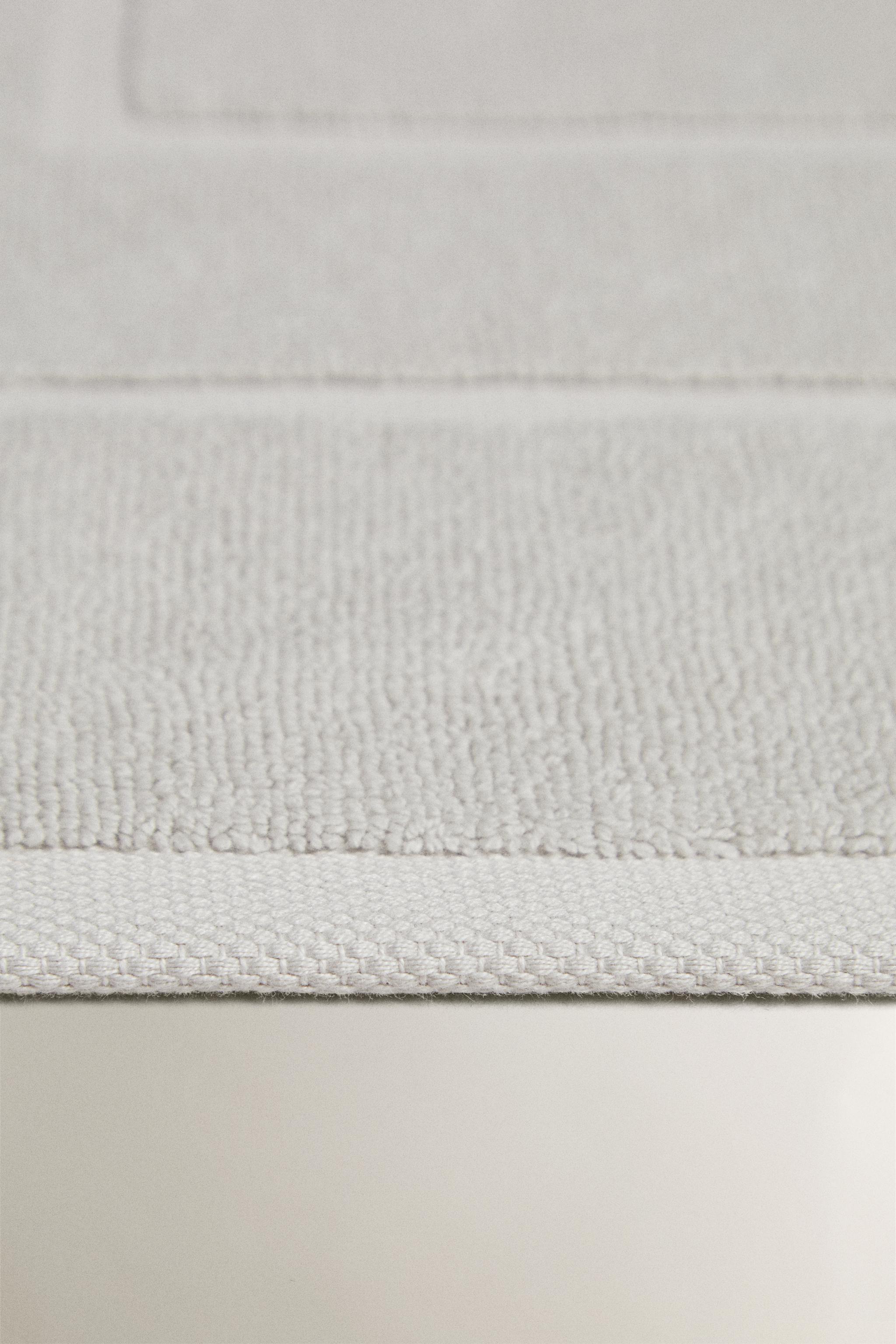 COTTON BATH MAT — Light gray
