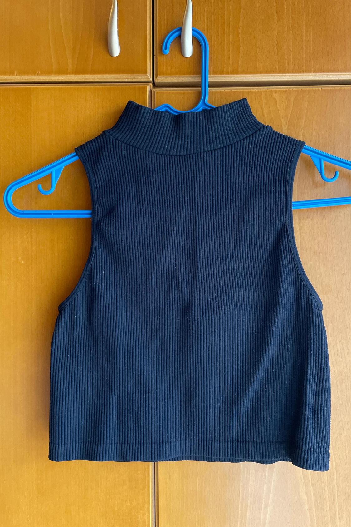 LIMITLESS CONTOUR COLLECTION 01 HIGH NECK TOP