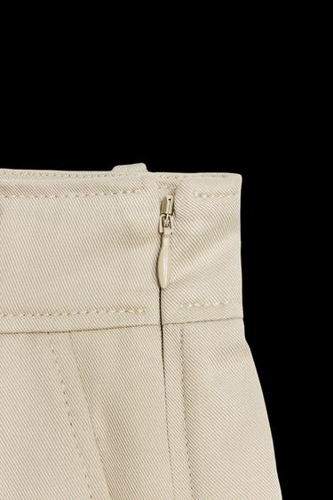 PLEATED BERMUDA SHORTS ZW COLLECTION - Stone by Zara