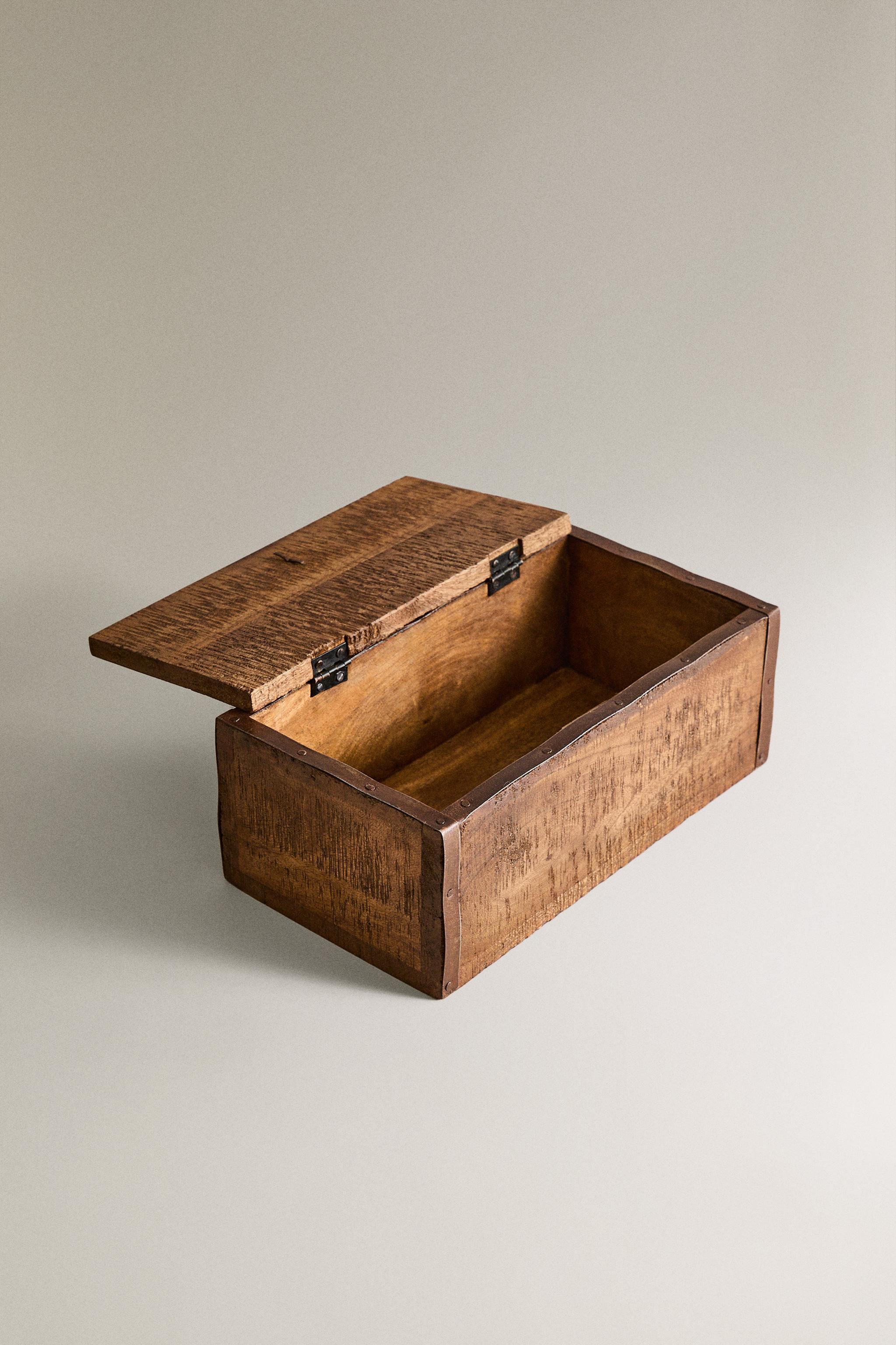 AGED WOODEN BOX — Brown