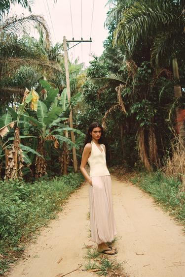 CHALECO PUNTO CRUZADO - Crema de Zara