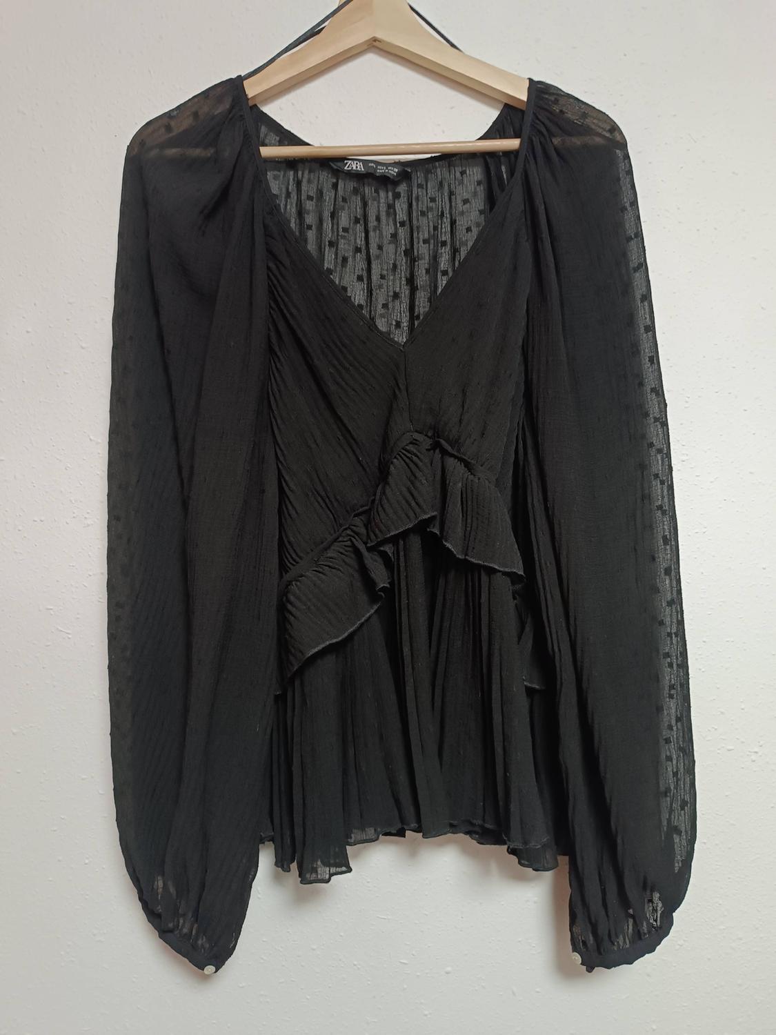 RUFFLED DOTTED MESH BLOUSE - Image 4