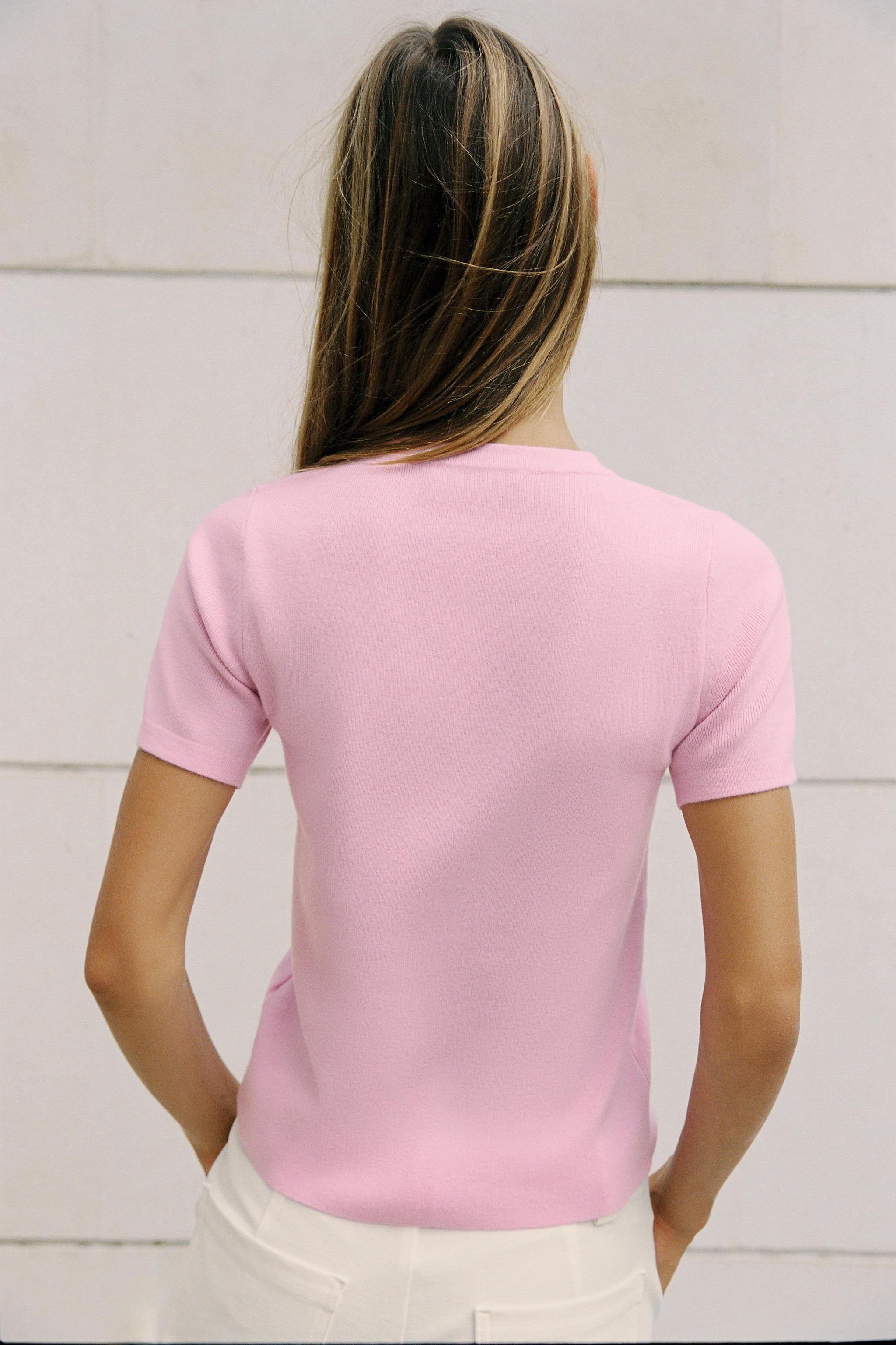 SOFT-TOUCH KNIT TOP