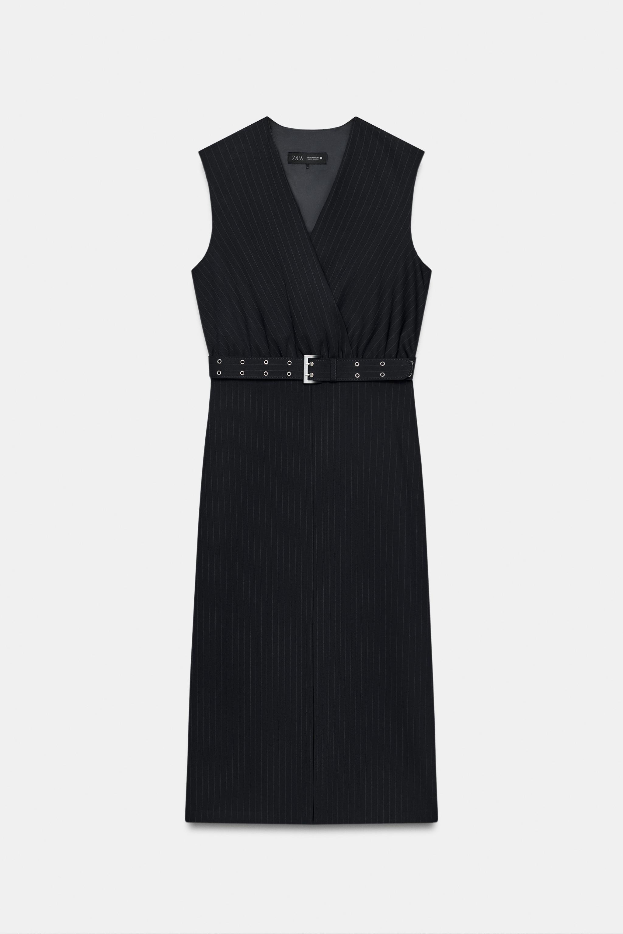 ROBE À RAYURES ET CEINTURE