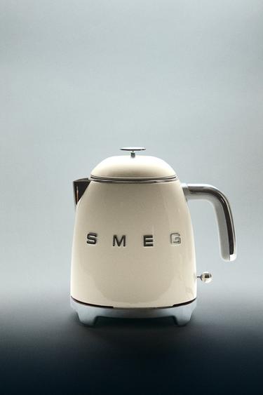 SMALL STEEL SMEG KETTLE - Cream by Zara