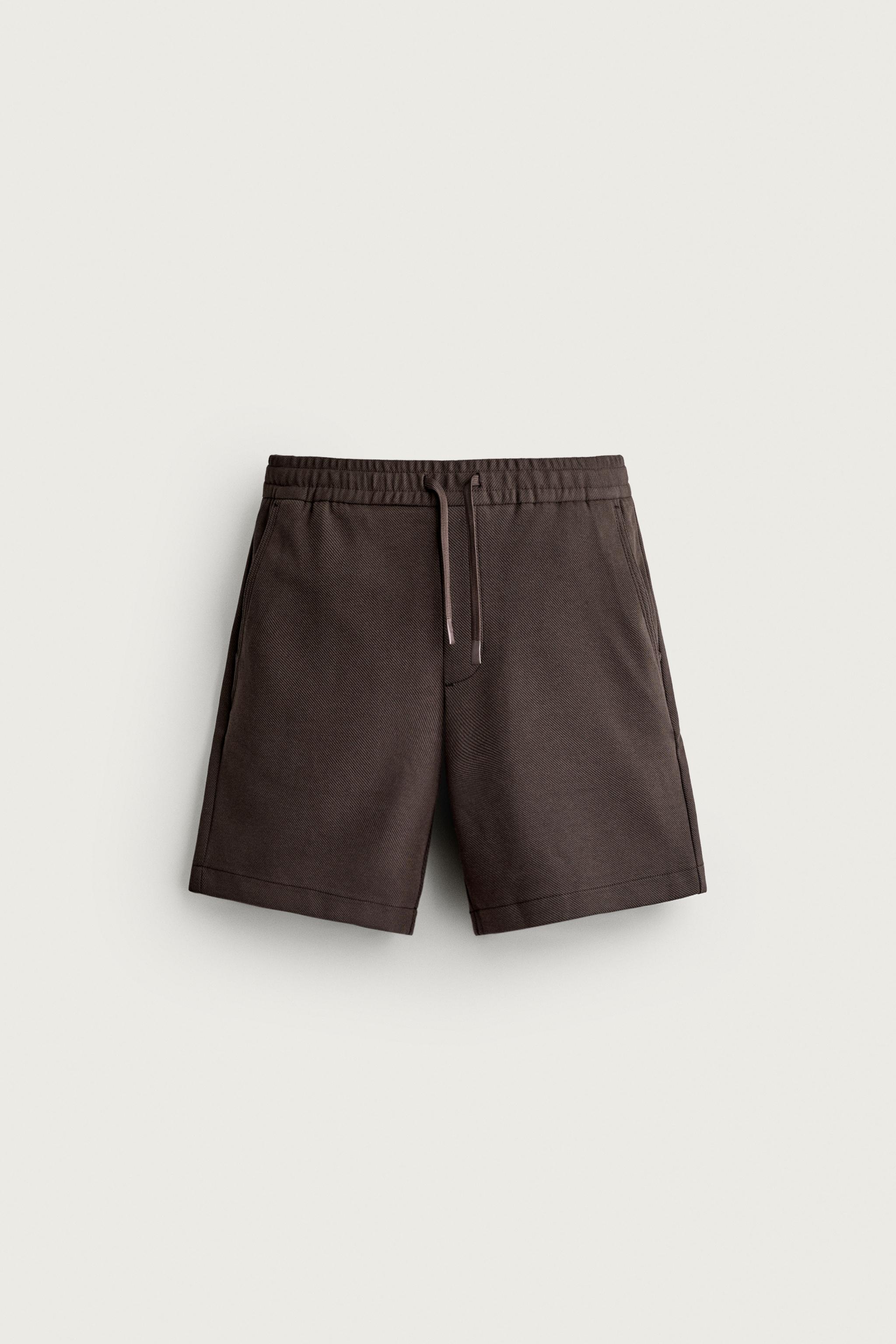 COMFORT TEXTURED SHORTS — Dark brown