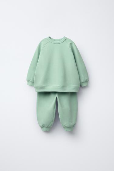 CONJUNTO SUDADERA Y PANTALÓN JOGGER - Verde medio de Zara