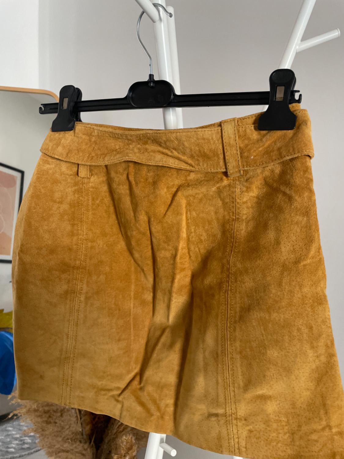 FAUX SUEDE MINI SKIRT - Image 2