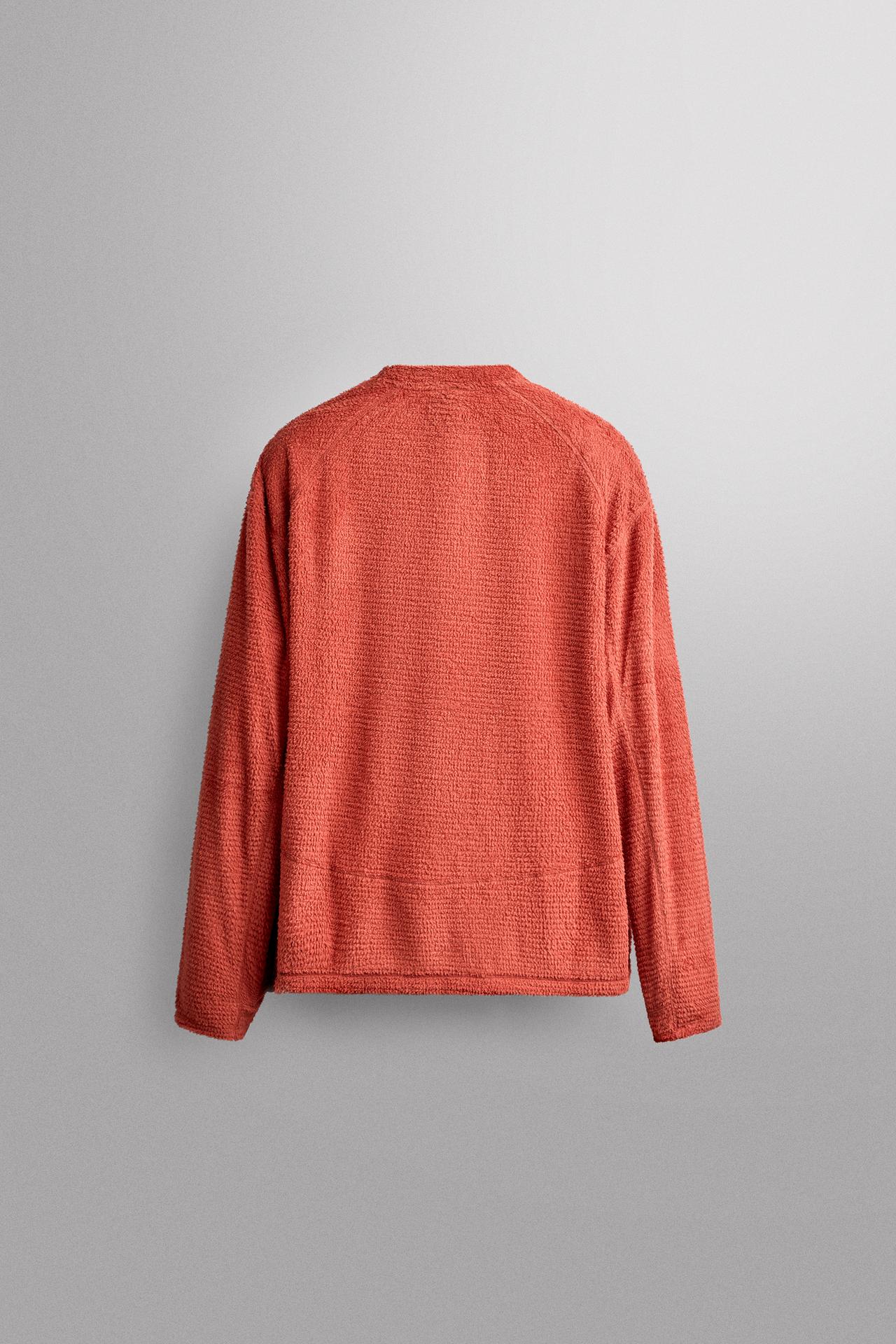 TEXTURED FLEECE SWEATSHIRT — Reddish