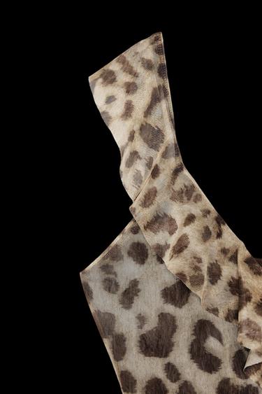 BEDRUCKTES TÜLLTOP MIT VOLANTS - Leopardenprint von Zara