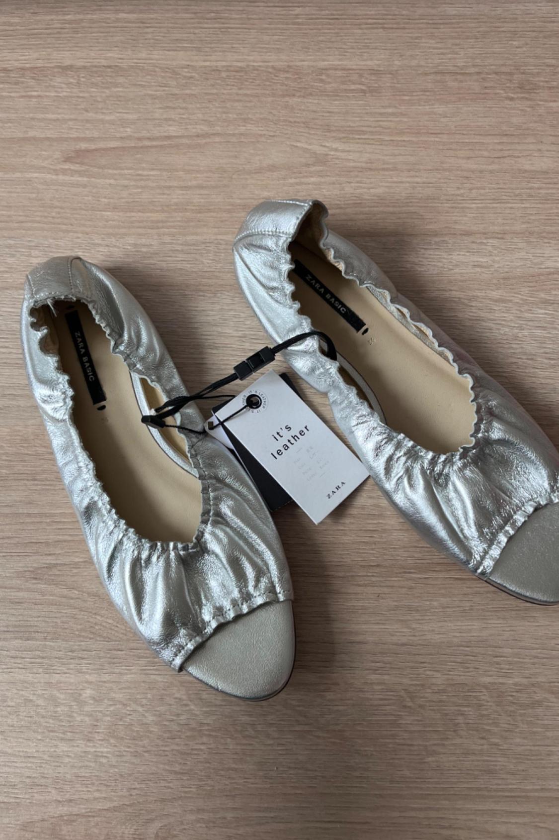 ELASTIC LEATHER BALLERINAS