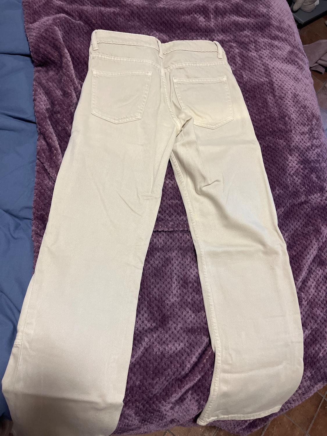 MID-RISE JEANS WITH PATCHES - Image 3