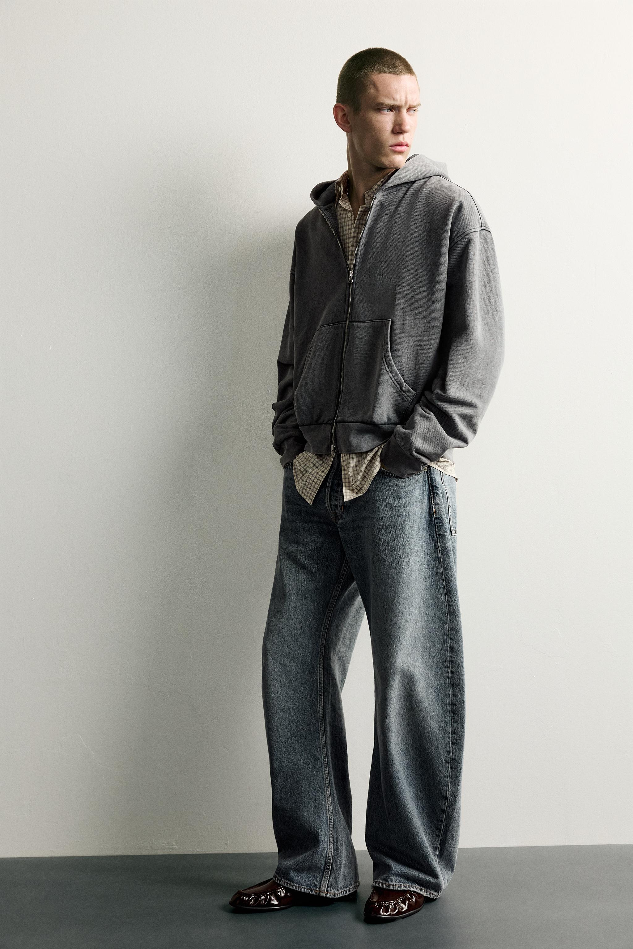 BOXY FIT BASIC ZIP-UP HOODIE