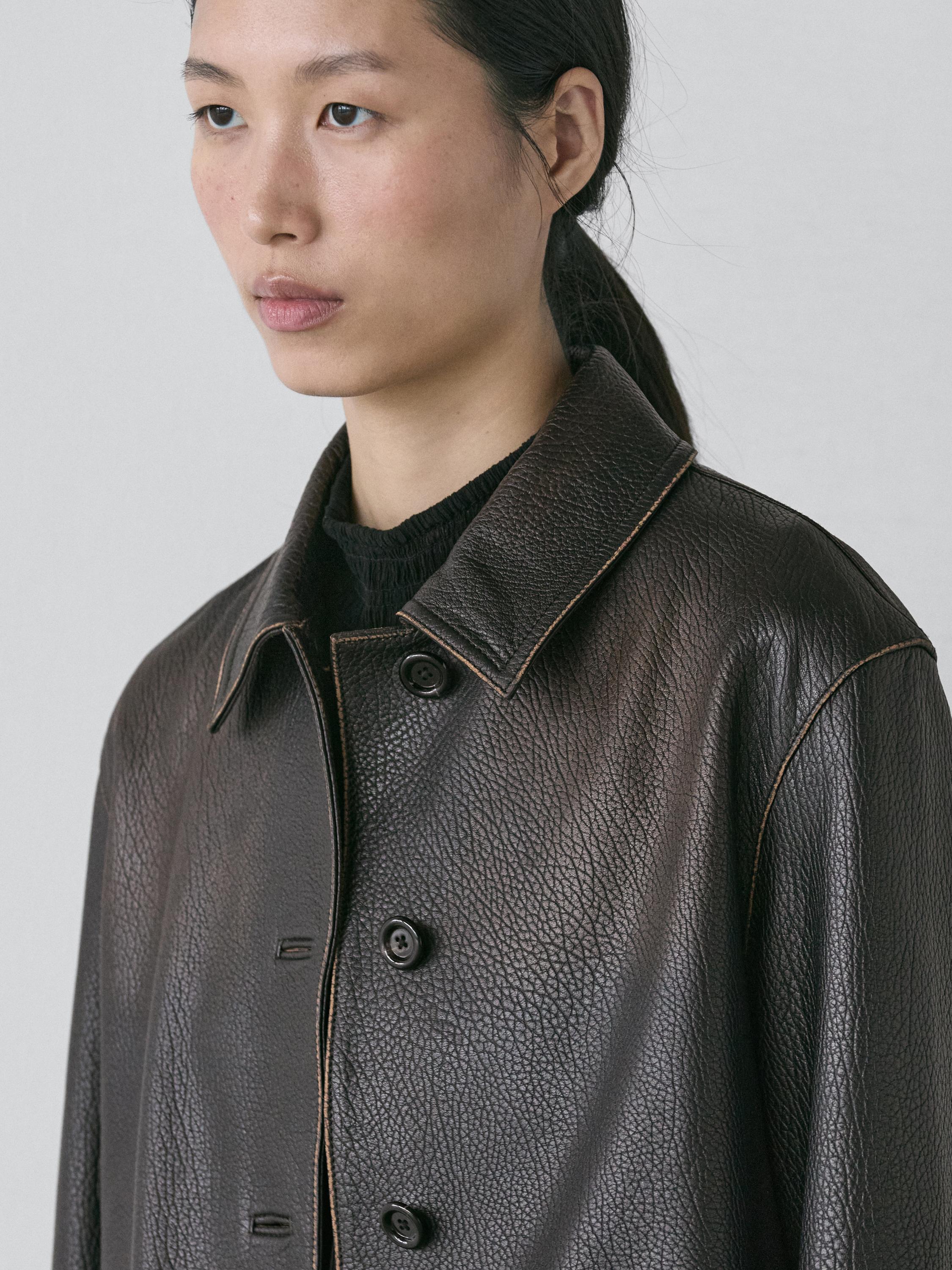 Blouson court en cuir nappa
