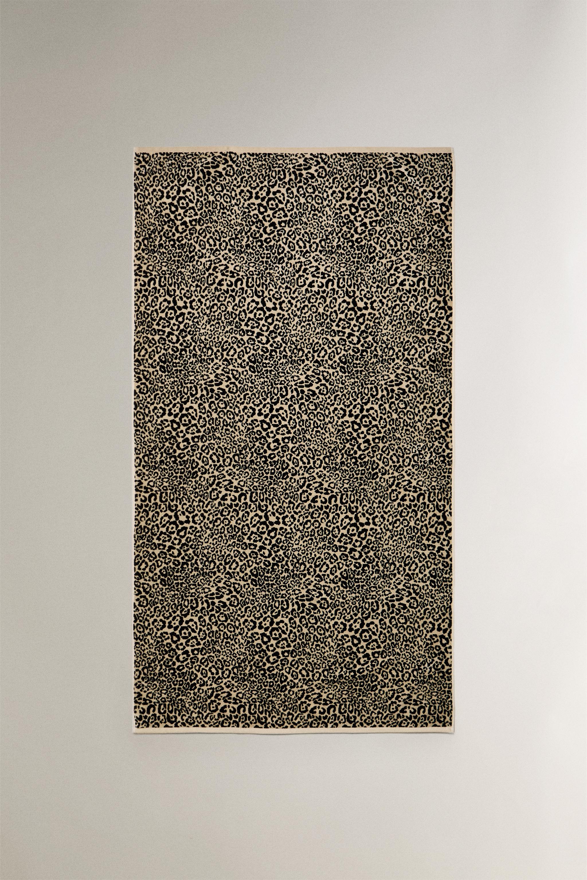 ANIMAL PRINT VELOUR BEACH TOWEL - Sand / Black | ZARA United States