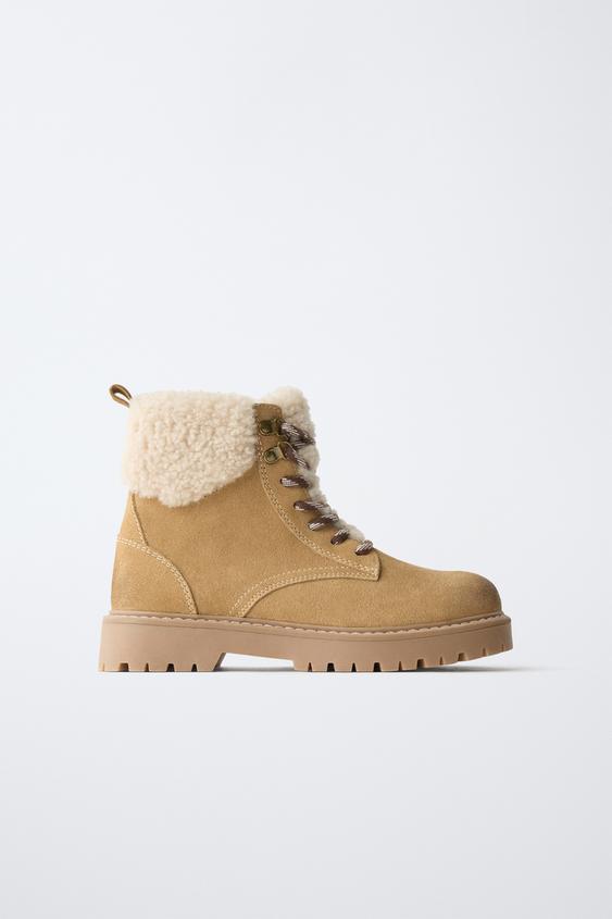 BOTÍN BORREGUILLO PIEL - Beige de Zara - Imagen 0