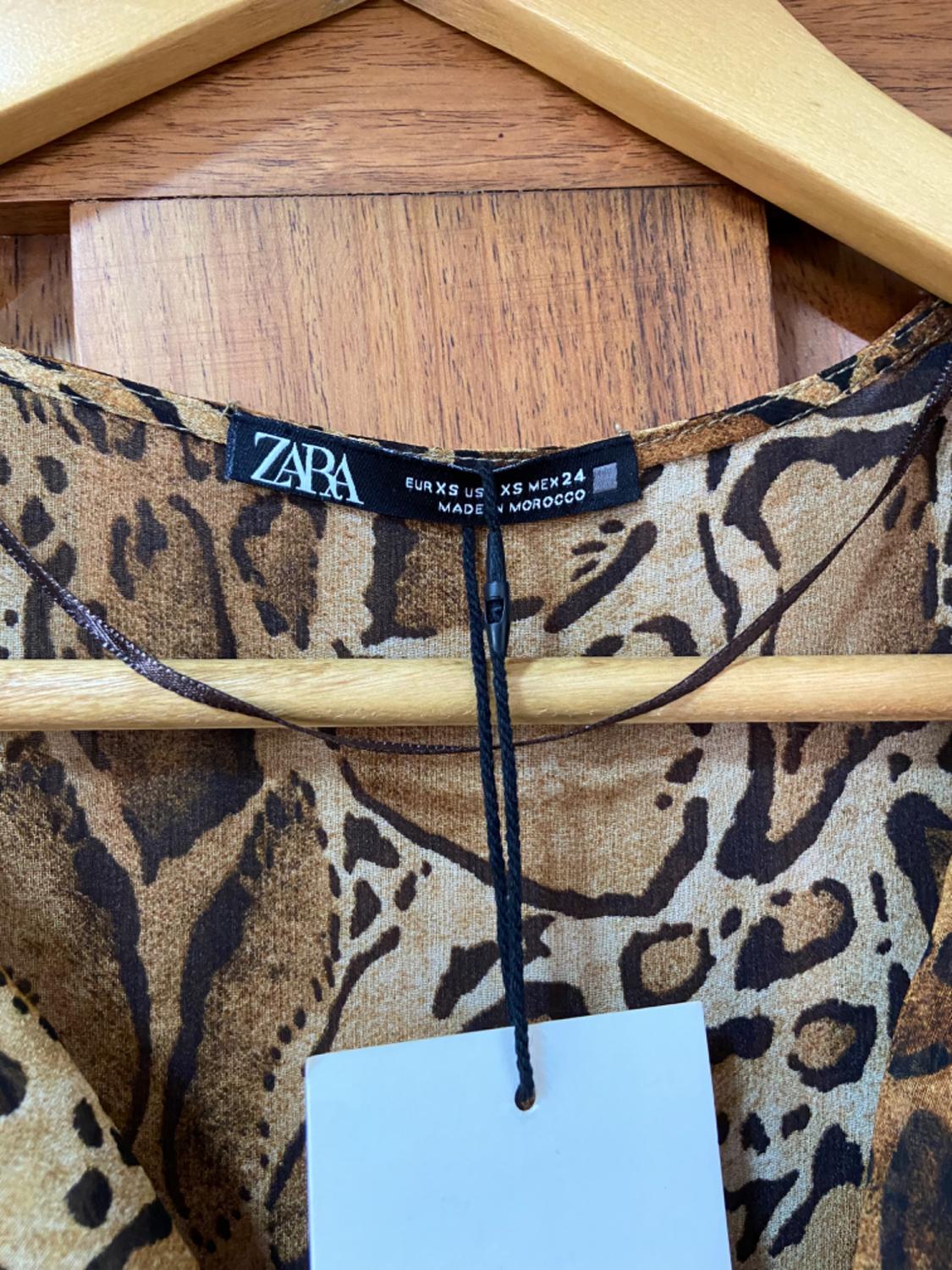 RUFFLED ANIMAL PRINT MIDI DRESS - Image 5