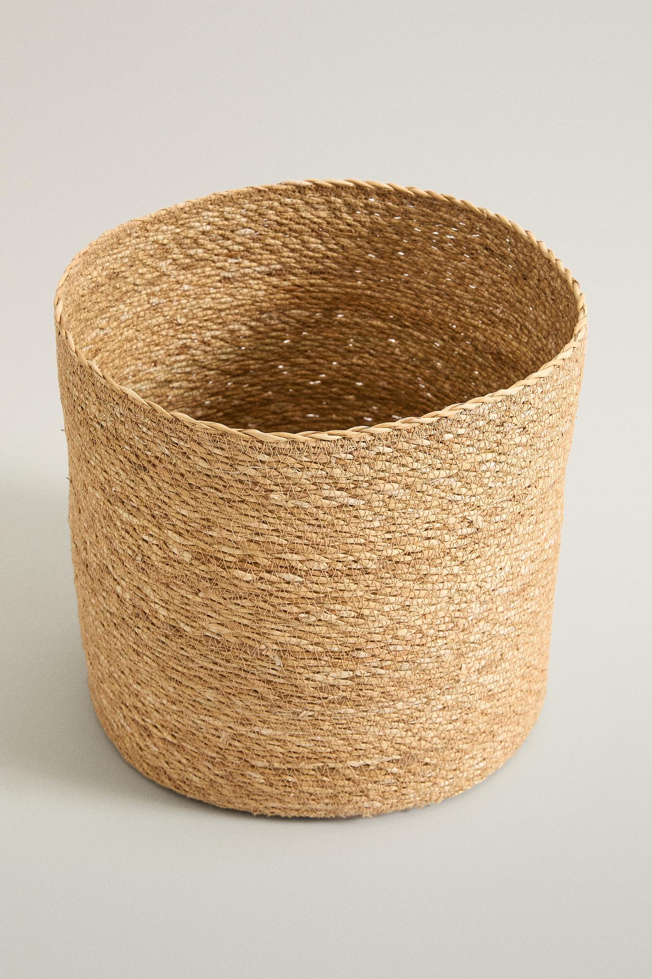 CYLINDRICAL SEAGRASS BASKET — Light beige