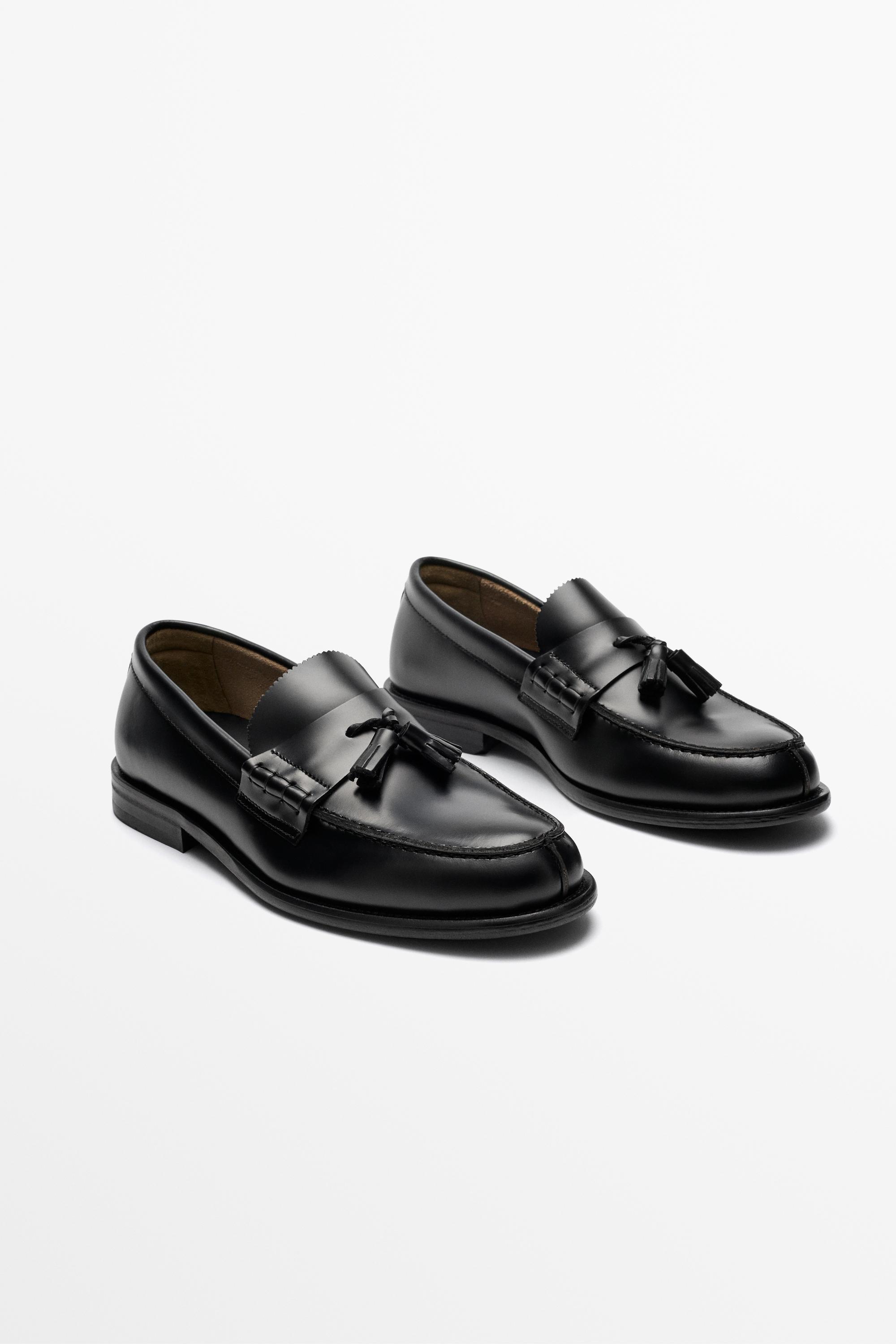 Leather tassel loafer — Black