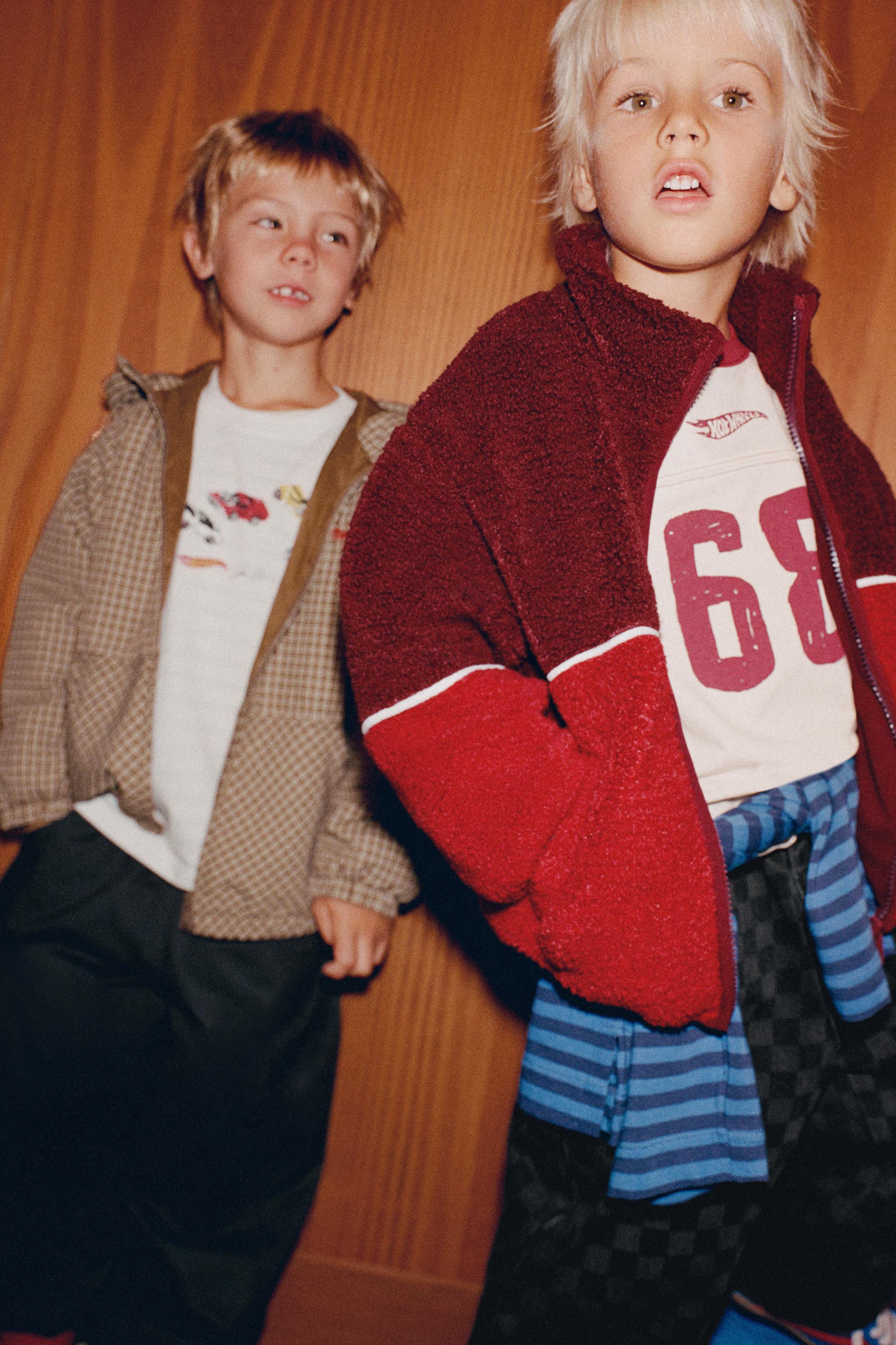 CONTRAST TRIM FAUX SHEARLING JACKET — Intense red